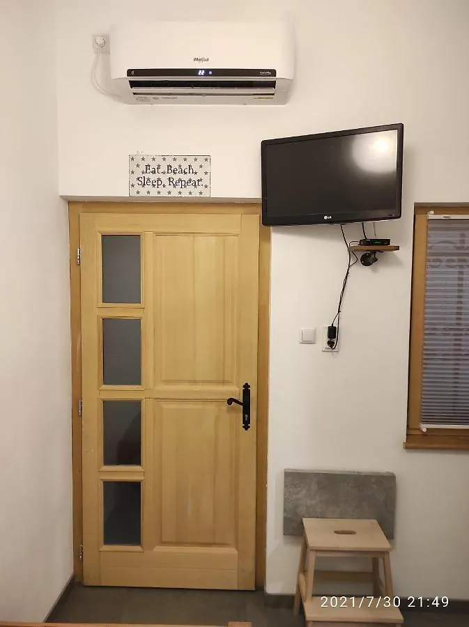 Room Anthea 2